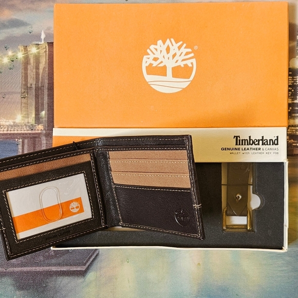 Timberland Wallet Set - Picture 2 of 8